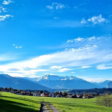 Uriges In Der Alten Schmiede شقة *